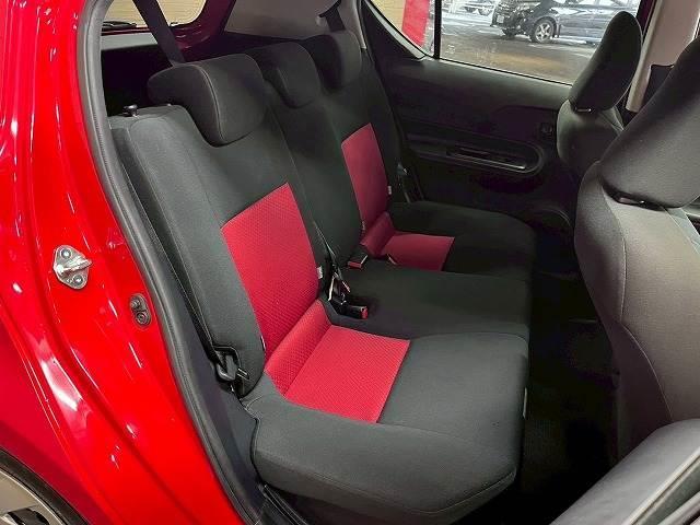 アクア Ｓ　ナビＴＶ／シートヒーター／バックカメラ／オートハイビーム／衝突軽減／レーンアシスト／Ｂｌｕｅｔｏｏｔｈ接続／クリアランスソナー／横滑り防止／ハロゲンヘッド／ドライブレコーダー／スマートキー／ＥＴＣ（10枚目）