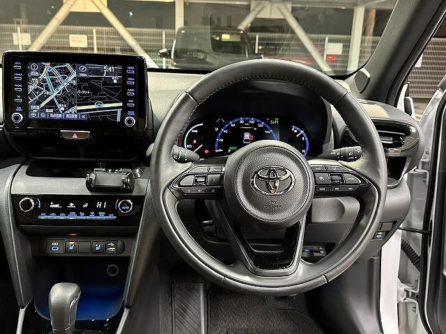 ヤリスクロス ハイブリッドＺ　アドベンチャー　ワンオーナー／全周囲／パワーバックドア／ナビＴＶ／Ｂｌｕｅｔｏｏｔｈ接続／パワーシート／デジタルミラー／ヘッドアップディスプレイ／１８インチアルミ／ＡＣ１００Ｖ／シートヒーター／スマートキー／ＥＴＣ（36枚目）