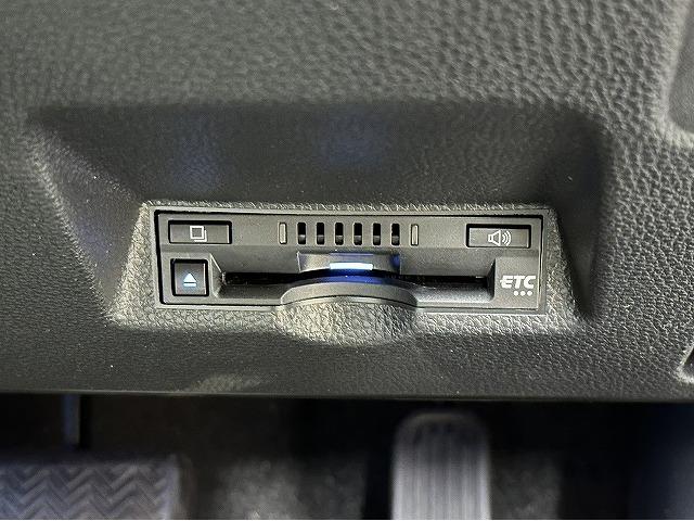 ヤリスクロス ハイブリッドＺ　アドベンチャー　ワンオーナー／全周囲／パワーバックドア／ナビＴＶ／Ｂｌｕｅｔｏｏｔｈ接続／パワーシート／デジタルミラー／ヘッドアップディスプレイ／１８インチアルミ／ＡＣ１００Ｖ／シートヒーター／スマートキー／ＥＴＣ（47枚目）