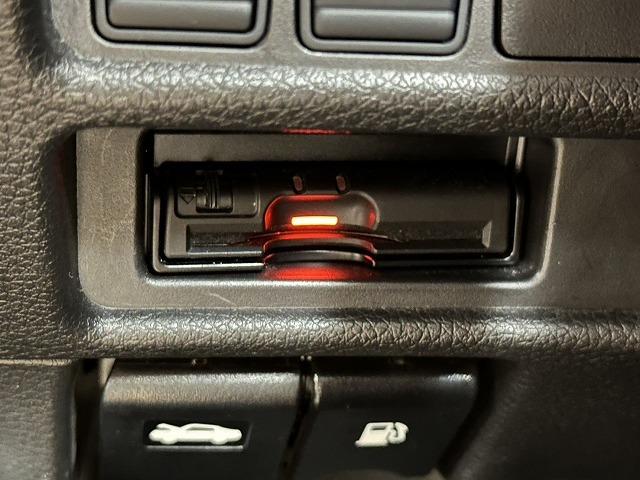 エクストレイル ２０Ｘｉ　９型ナビＴＶ／全周囲／プロパイロット／パワーバックドア／デジタルミラー／アイドリングストップ／Ｂｌｕｅｔｏｏｔｈ接続／衝突軽減／レーンアシスト／クリアランスソナー／１８インチアルミ／ＥＴＣ（50枚目）