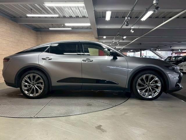 クラウンクロスオーバー Ｇアドバンスド・レザーパッケージ　ナビＴＶ／シートヒーター／デジタルミラー／レーダークルーズ／衝突軽減／レーンアシスト／ブラインドスポット／パワーシート／シートメモリ／電動リアゲート／シートエアコン／２１インチアルミ／ＥＴＣ（18枚目）