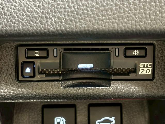 クラウンクロスオーバー Ｇアドバンスド・レザーパッケージ　ナビＴＶ／シートヒーター／デジタルミラー／レーダークルーズ／衝突軽減／レーンアシスト／ブラインドスポット／パワーシート／シートメモリ／電動リアゲート／シートエアコン／２１インチアルミ／ＥＴＣ（24枚目）