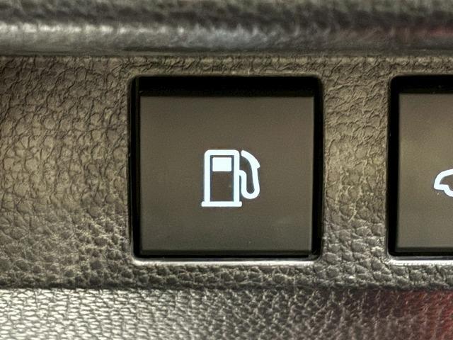 クラウンクロスオーバー Ｇアドバンスド・レザーパッケージ　ナビＴＶ／シートヒーター／デジタルミラー／レーダークルーズ／衝突軽減／レーンアシスト／ブラインドスポット／パワーシート／シートメモリ／電動リアゲート／シートエアコン／２１インチアルミ／ＥＴＣ（27枚目）