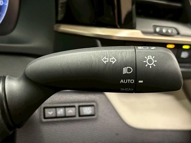 クラウンクロスオーバー Ｇアドバンスド・レザーパッケージ　ナビＴＶ／シートヒーター／デジタルミラー／レーダークルーズ／衝突軽減／レーンアシスト／ブラインドスポット／パワーシート／シートメモリ／電動リアゲート／シートエアコン／２１インチアルミ／ＥＴＣ（31枚目）