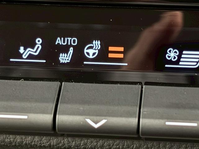 クラウンクロスオーバー Ｇアドバンスド・レザーパッケージ　ナビＴＶ／シートヒーター／デジタルミラー／レーダークルーズ／衝突軽減／レーンアシスト／ブラインドスポット／パワーシート／シートメモリ／電動リアゲート／シートエアコン／２１インチアルミ／ＥＴＣ（37枚目）