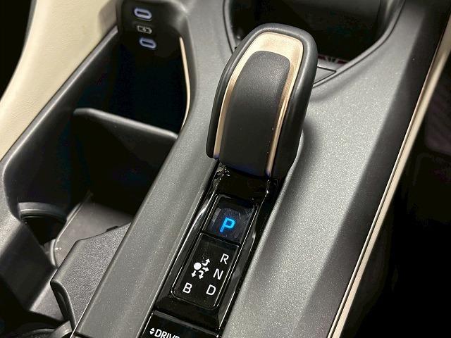 クラウンクロスオーバー Ｇアドバンスド・レザーパッケージ　ナビＴＶ／シートヒーター／デジタルミラー／レーダークルーズ／衝突軽減／レーンアシスト／ブラインドスポット／パワーシート／シートメモリ／電動リアゲート／シートエアコン／２１インチアルミ／ＥＴＣ（44枚目）