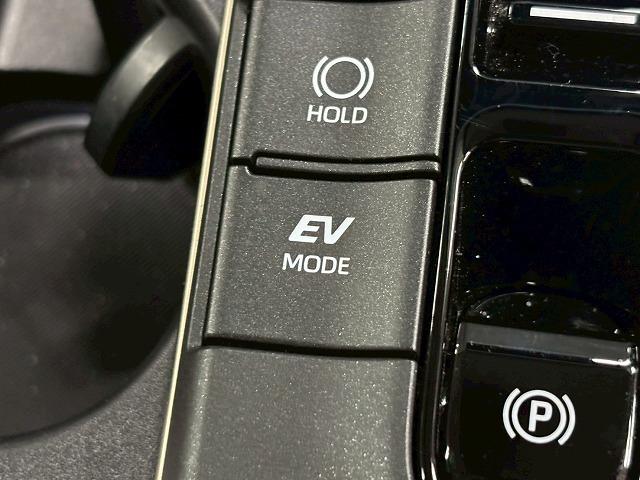 クラウンクロスオーバー Ｇアドバンスド・レザーパッケージ　ナビＴＶ／シートヒーター／デジタルミラー／レーダークルーズ／衝突軽減／レーンアシスト／ブラインドスポット／パワーシート／シートメモリ／電動リアゲート／シートエアコン／２１インチアルミ／ＥＴＣ（49枚目）