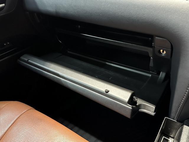 �A�N�Z�X�́A�����������H�t����h�b�~��Ė�T���B�Ŋ��w�t����w�ƂȂ�܂��B���O�ɂ��A���𒸂���Α��}�T�[�r�X������܂�