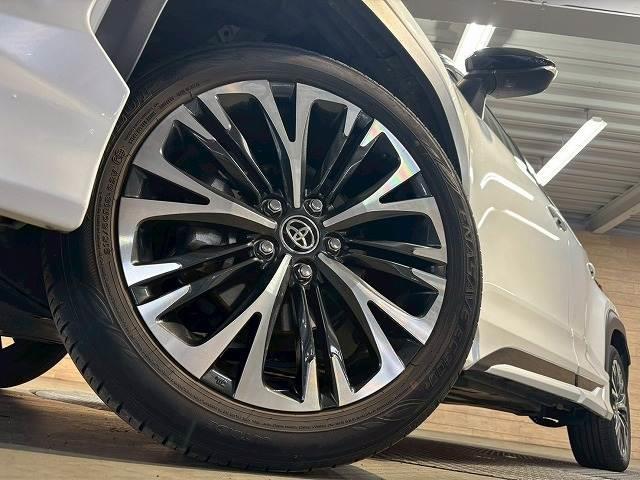 ヤリスクロス ハイブリッドＺ　モデリスタエアロ／全周囲／ナビ／レーダークルーズ／衝突軽減／レーンアシスト／ブラインドスポット／シートヒーター／ステアリングスイッチ／電動リアゲート／Ｂｌｕｅｔｏｏｔｈ接続／１８インチアルミ／ＥＴＣ（12枚目）