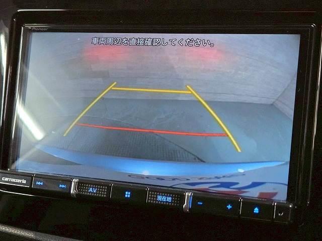 �y�J���[�o�b�N���j�^�[�z�𑕔����Ă���܂��B���A�̉f�����J���[�ŉf���o����܂��̂œ��X�̒��Ԃ����S���S�ł��B