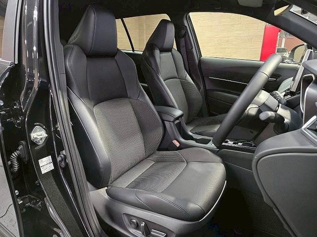 カローラクロス ハイブリッド Z モデリスタ/全周囲/シートヒーター&クーラー/BSM/10型ナビ/パーキングアシスト/レーダークルーズコントロール/パワーシート/オートハイビーム/パワーバックドア/ハーフレザーシート/ETC(9枚目)