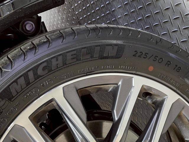 カローラクロス ハイブリッド Z モデリスタ/全周囲/シートヒーター&クーラー/BSM/10型ナビ/パーキングアシスト/レーダークルーズコントロール/パワーシート/オートハイビーム/パワーバックドア/ハーフレザーシート/ETC(32枚目)