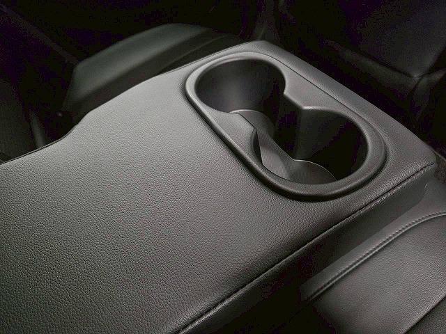 カローラクロス ハイブリッド Z モデリスタ/全周囲/シートヒーター&クーラー/BSM/10型ナビ/パーキングアシスト/レーダークルーズコントロール/パワーシート/オートハイビーム/パワーバックドア/ハーフレザーシート/ETC(38枚目)