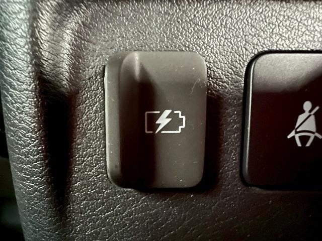 キックス Ｘ　プロパイロット／デジタルミラー／ナビＴＶ／全周囲カメラ／シートヒーター／衝突軽減／レーンアシスト／コーナーセンサー／ＵＳＢ端子／ステアリングヒーター／ステアリングスイッチ／１７インチアルミ／ＥＴＣ（42枚目）