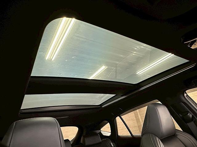 ハリアーハイブリッド Ｚ　レザーパッケージ　パノラマルーフ／４ＷＤ／ＪＢＬサウンド／全周囲カメラ／ナビＴＶ／レーダークルーズ／衝突軽減／レーンアシスト／１９インチアルミ／シートメモリ／電動リアゲート／スマートキー／プッシュスタート／ＥＴＣ（68枚目）