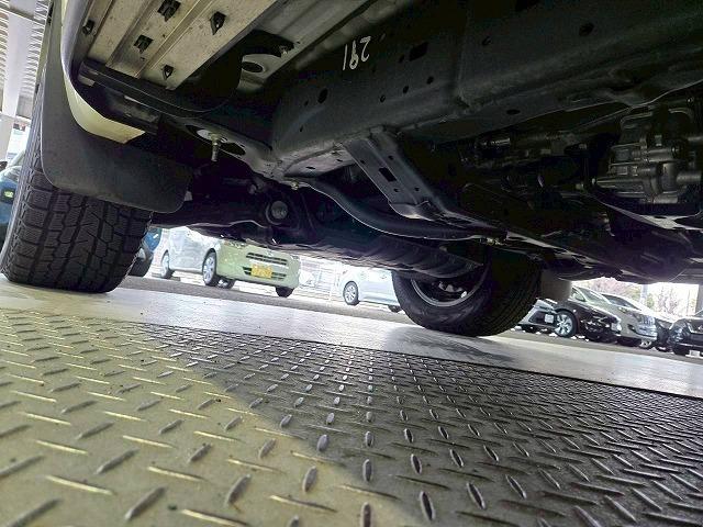 ランドクルーザープラド TX Lパッケージ マットブラックエディション サンルーフ/ワンオーナー/全周囲カメラ/寒冷地仕様/メーカーナビ/ウッドコンビハンドル/マルチテレインモニター/ベージュレザ-/リアフォグ/シートヒーター&クーラー/パワーシート/クルーズコントロール(32枚目)