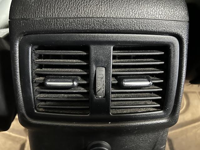 xDrive18d xLine OBD確認済み LEDヘッド 4WD ETC カラーバックモニター パワーシート シートメモリー プッシュスタート スマートキー 電動格納ミラー クリアランスソナー 電動パーキング(21枚目)