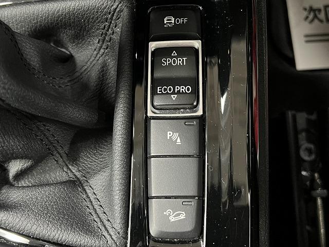xDrive18d xLine OBD確認済み LEDヘッド 4WD ETC カラーバックモニター パワーシート シートメモリー プッシュスタート スマートキー 電動格納ミラー クリアランスソナー 電動パーキング(27枚目)