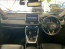 アイポイントが高く見晴らしの良い運転席です
