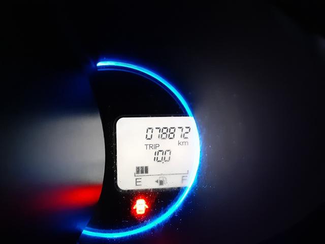 N-BOXカスタム G SSパッケージ 衝突軽減ブレーキ 両側電動スライドドア 純正メモリーナビ ワンセグ BLUETOOTH対応 バックカメラ CD DVD再生 オートライト ディスチャージ ウィンカーミラー アルミ スマートキー(6枚目)