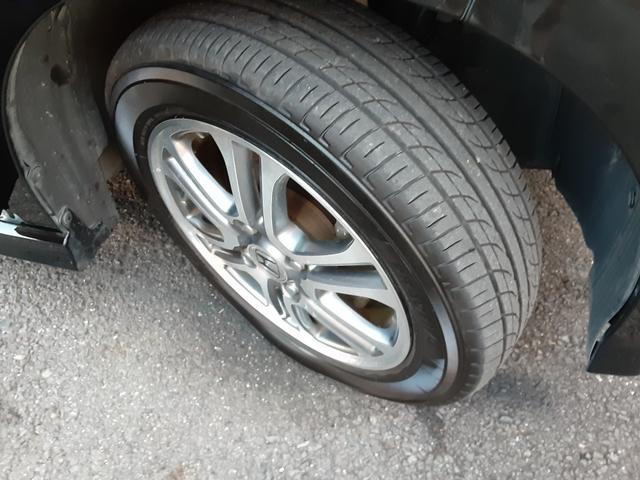 N-BOXカスタム G SSパッケージ 衝突軽減ブレーキ 両側電動スライドドア 純正メモリーナビ ワンセグ BLUETOOTH対応 バックカメラ CD DVD再生 オートライト ディスチャージ ウィンカーミラー アルミ スマートキー(56枚目)