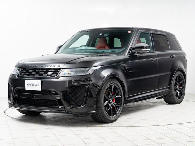 ＳＶＲ　５７５ＰＳ　認定中古車　ＳＶＲ　パノラミックルーフ　ＭＥＲＩＤＩＡＮ　純正２２ＡＷ　シートヒーター・クーラー　メモリ付きパワーシート　アンビエントライト　全周囲カメラ　パワーテールゲート　テレインレスポンス(21枚目)