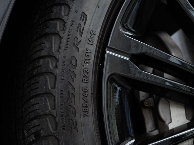レンジローバー ＨＳＥ　Ｄ３００　スタンダードホイールベース　認定中古車　純正２３インチＡＷ　電動ステップ　サンルーフ　衝突軽減　ＭＥＲＩＤＩＡＮ　デジタルミラー　エアサス　シートクーラー　メモリ付パワーシート　アダプティブクルーズ　ナビ付液晶メーター（36枚目）