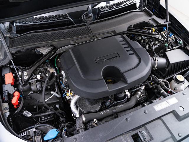 ディフェンダー １１０Ｘ－ダイナミックＨＳＥ　Ｄ３００　認定中古車　パノラミックスライディングルーフ　エアサスペンション　ファミリーパック　ブラックエクステリアパック　マトリックスＬＥＤヘッドライト　ベンチレーション　ＭＥＲＩＤＩＡＮサウンド（11枚目）