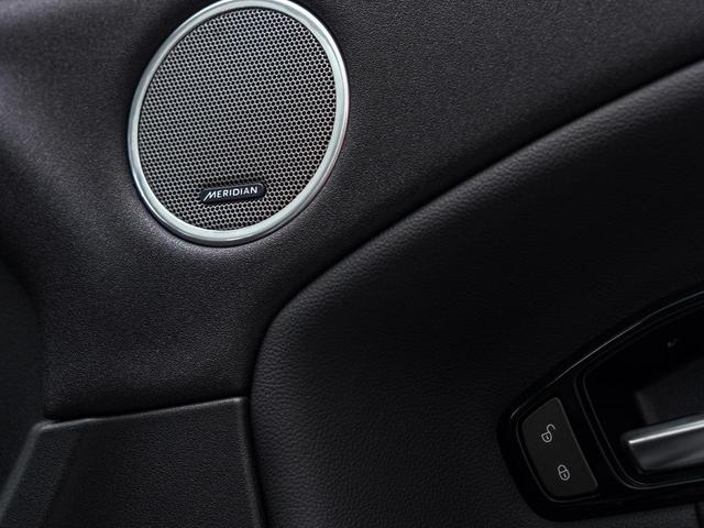 レンジローバーイヴォーク ランドマークエディション　認定中古車　純正１９インチＡＷ　ＭＥＲＩＤＩＡＮ　パノラミックルーフ　シートヒーター　パワーシート　パワーテールゲート　テレインレスポンス　パドルシフト　全周囲カメラ（4枚目）