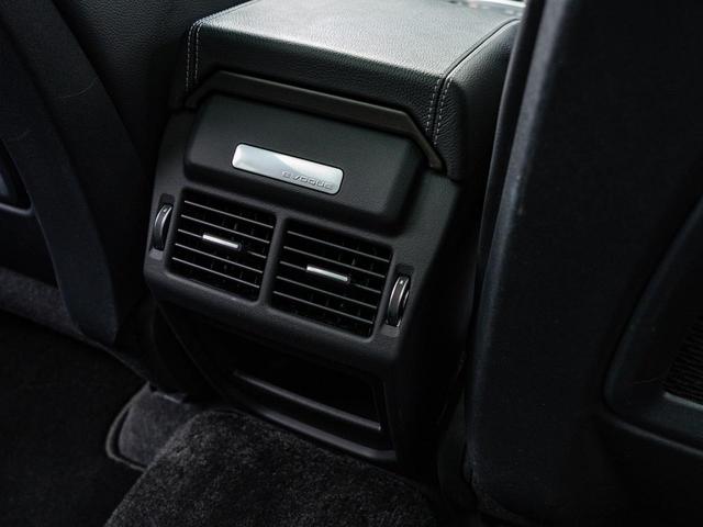 レンジローバーイヴォーク ランドマークエディション　認定中古車　純正１９インチＡＷ　ＭＥＲＩＤＩＡＮ　パノラミックルーフ　シートヒーター　パワーシート　パワーテールゲート　テレインレスポンス　パドルシフト　全周囲カメラ（30枚目）