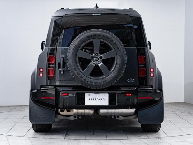 ディフェンダー １１０Ｘ－ダイナミックＨＳＥ　Ｄ３００　認定中古車　純正２０インチＡＷ　パノラミックルーフ　エアサス　前席シートクーラー　シートヒーター　ＭＥＲＩＤＩＡＮ　メモリ付きパワーシート　３Ｄサラウンドカメラ　サイドステップ　３Ｄサラウンドカメラ（22枚目）