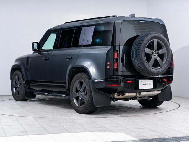 ディフェンダー １１０Ｘ－ダイナミックＨＳＥ　Ｄ３００　認定中古車　純正２０インチＡＷ　パノラミックルーフ　エアサス　前席シートクーラー　シートヒーター　ＭＥＲＩＤＩＡＮ　メモリ付きパワーシート　３Ｄサラウンドカメラ　サイドステップ　３Ｄサラウンドカメラ（23枚目）