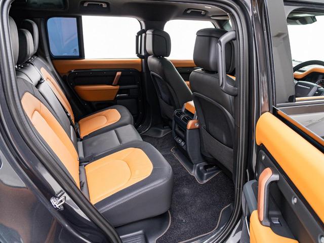 ディフェンダー １１０Ｘ－ダイナミックＨＳＥ　Ｄ３００　認定中古車　純正２０インチＡＷ　パノラミックルーフ　エアサス　前席シートクーラー　シートヒーター　ＭＥＲＩＤＩＡＮ　メモリ付きパワーシート　３Ｄサラウンドカメラ　サイドステップ　３Ｄサラウンドカメラ（32枚目）