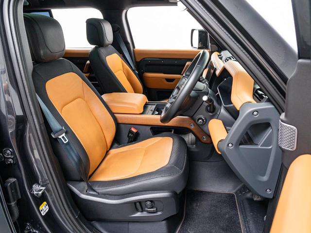ディフェンダー １１０Ｘ－ダイナミックＨＳＥ　Ｄ３００　認定中古車　純正２０インチＡＷ　パノラミックルーフ　エアサス　前席シートクーラー　シートヒーター　ＭＥＲＩＤＩＡＮ　メモリ付きパワーシート　３Ｄサラウンドカメラ　サイドステップ　３Ｄサラウンドカメラ（35枚目）
