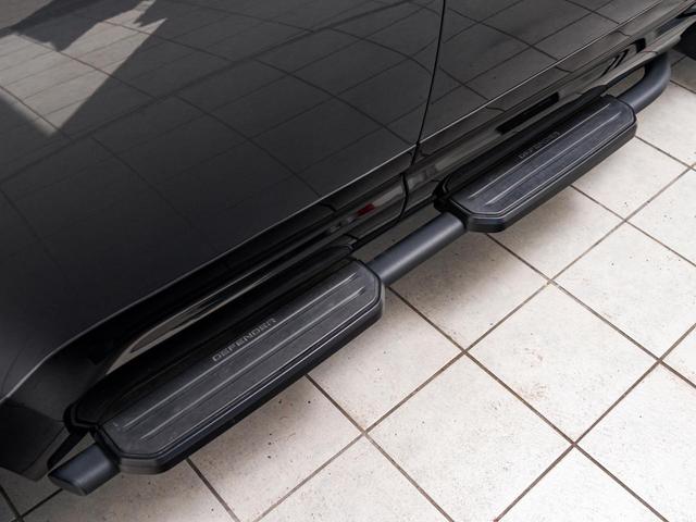 ディフェンダー １１０Ｘ－ダイナミックＨＳＥ　Ｄ３００　認定中古車　純正２０インチＡＷ　パノラミックルーフ　エアサス　前席シートクーラー　シートヒーター　ＭＥＲＩＤＩＡＮ　メモリ付きパワーシート　３Ｄサラウンドカメラ　サイドステップ　３Ｄサラウンドカメラ（37枚目）