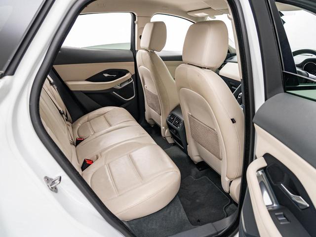 Ｅペイス ＳＥ　２５０ＰＳ　認定中古車　純正１９インチＡＷ　シートヒーター　ＭＥＲＩＤＩＡＮ　全周囲カメラ　パワーシート　パワーテールゲート　ジャガードライブコントロール　アダプティブクルーズコントロール（28枚目）