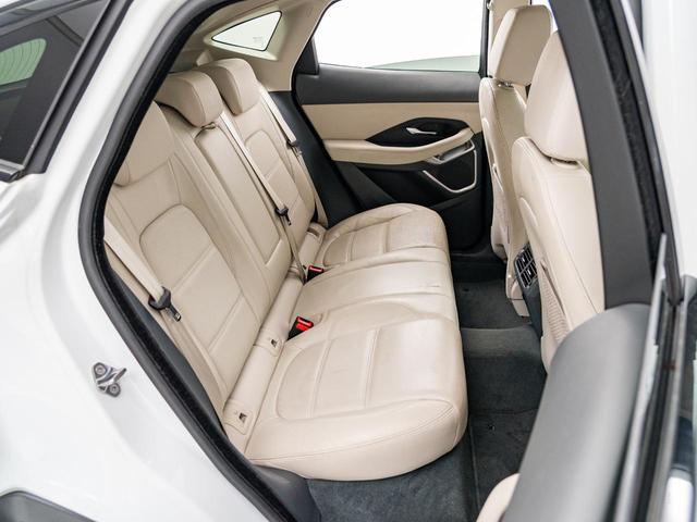 Ｅペイス ＳＥ　２５０ＰＳ　認定中古車　純正１９インチＡＷ　シートヒーター　ＭＥＲＩＤＩＡＮ　全周囲カメラ　パワーシート　パワーテールゲート　ジャガードライブコントロール　アダプティブクルーズコントロール（29枚目）