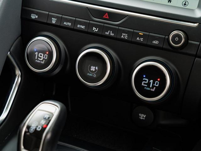 Ｅペイス ＳＥ　２５０ＰＳ　認定中古車　純正１９インチＡＷ　シートヒーター　ＭＥＲＩＤＩＡＮ　全周囲カメラ　パワーシート　パワーテールゲート　ジャガードライブコントロール　アダプティブクルーズコントロール（41枚目）