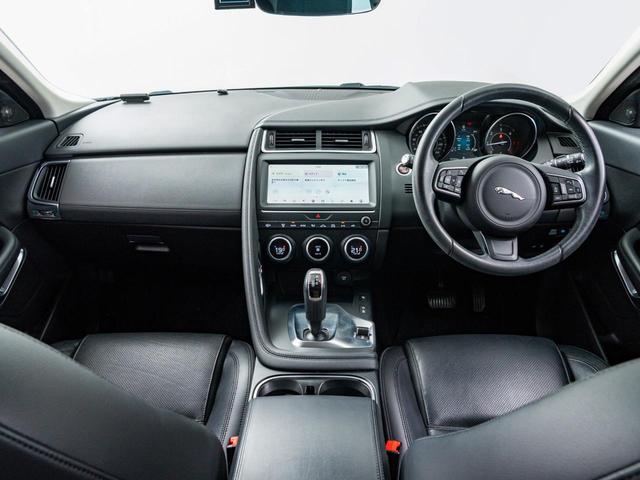 Ｅペイス ベースグレード　１８０ＰＳ　認定中古車　純正１９インチＡＷ　シートヒーター　全周囲カメラ　パワーシート　パワーテールゲート　ジャガードライブコントロール　アダプティブクルーズコントロール（2枚目）