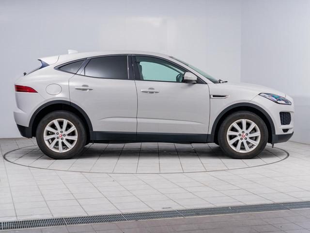 Ｅペイス ベースグレード　１８０ＰＳ　認定中古車　純正１９インチＡＷ　シートヒーター　全周囲カメラ　パワーシート　パワーテールゲート　ジャガードライブコントロール　アダプティブクルーズコントロール（22枚目）