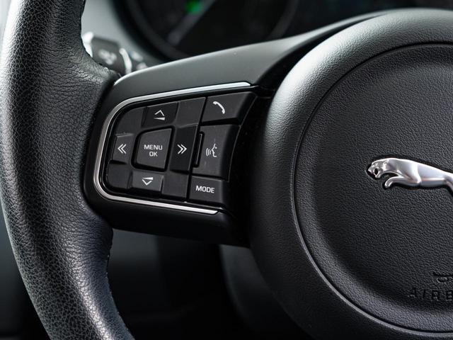 Ｅペイス ベースグレード　１８０ＰＳ　認定中古車　純正１９インチＡＷ　シートヒーター　全周囲カメラ　パワーシート　パワーテールゲート　ジャガードライブコントロール　アダプティブクルーズコントロール（25枚目）