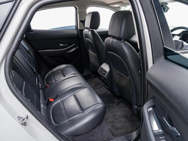 Ｅペイス ベースグレード　１８０ＰＳ　認定中古車　純正１９インチＡＷ　シートヒーター　全周囲カメラ　パワーシート　パワーテールゲート　ジャガードライブコントロール　アダプティブクルーズコントロール（27枚目）