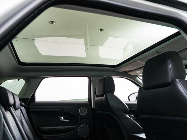 レンジローバーイヴォーク ＨＳＥダイナミック　認定中古車　純正２０インチＡＷ　ＭＥＲＩＤＩＡＮ　パノラミックルーフ　シートヒーター　パドルシフト　パワーテールゲート　テレインレスポンス　メモリ付きパワーシート　アンビエントライト（5枚目）