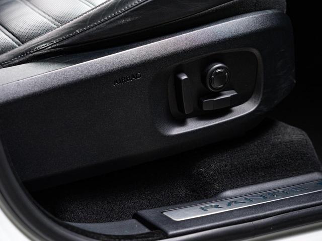 レンジローバーイヴォーク ＨＳＥダイナミック　認定中古車　純正２０インチＡＷ　ＭＥＲＩＤＩＡＮ　パノラミックルーフ　シートヒーター　パドルシフト　パワーテールゲート　テレインレスポンス　メモリ付きパワーシート　アンビエントライト（10枚目）