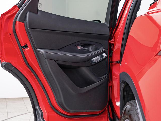 Eペイス R‐ダイナミック SE P250 認定中古車 衝突被害軽減ブレーキ アダプティブクルーズコントロール ナビ ターボ APPLECarplay 全周囲カメラ 純正19インチAW(24枚目)