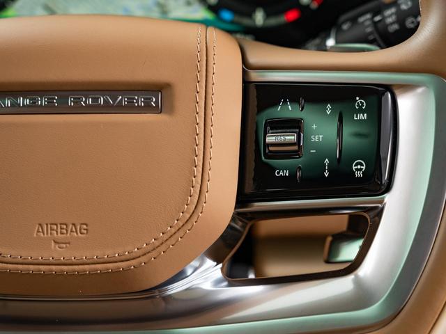 レンジローバー SV P615 スタンダードホイールベース 認定中古車 セレニティエクステリア セレニティインテリア パノラミックルーフ エアサス 電動サイドステップ ヘッドアップディスプレイ インテリアビューミラー 全席シートヒーター&クーラー(10枚目)