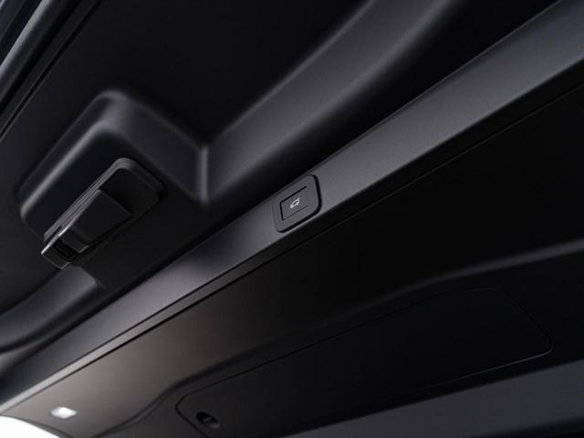 レンジローバー SV P615 スタンダードホイールベース 認定中古車 セレニティエクステリア セレニティインテリア パノラミックルーフ エアサス 電動サイドステップ ヘッドアップディスプレイ インテリアビューミラー 全席シートヒーター&クーラー(17枚目)