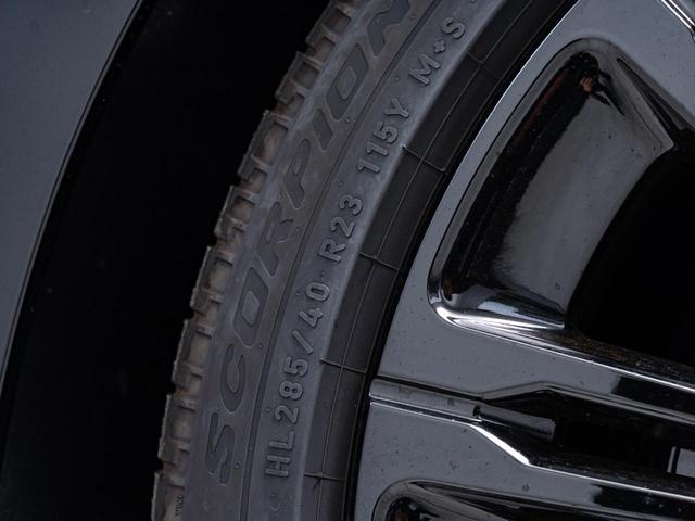 レンジローバー SV P615 スタンダードホイールベース 認定中古車 セレニティエクステリア セレニティインテリア パノラミックルーフ エアサス 電動サイドステップ ヘッドアップディスプレイ インテリアビューミラー 全席シートヒーター&クーラー(33枚目)