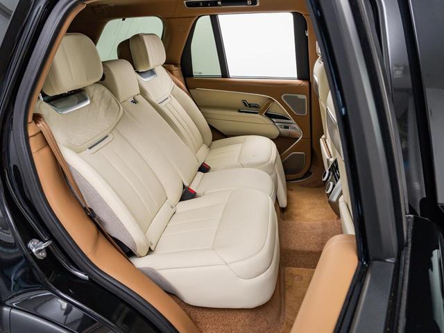 レンジローバー SV P615 スタンダードホイールベース 認定中古車 セレニティエクステリア セレニティインテリア パノラミックルーフ エアサス 電動サイドステップ ヘッドアップディスプレイ インテリアビューミラー 全席シートヒーター&クーラー(38枚目)