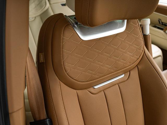 レンジローバー SV P615 スタンダードホイールベース 認定中古車 セレニティエクステリア セレニティインテリア パノラミックルーフ エアサス 電動サイドステップ ヘッドアップディスプレイ インテリアビューミラー 全席シートヒーター&クーラー(44枚目)